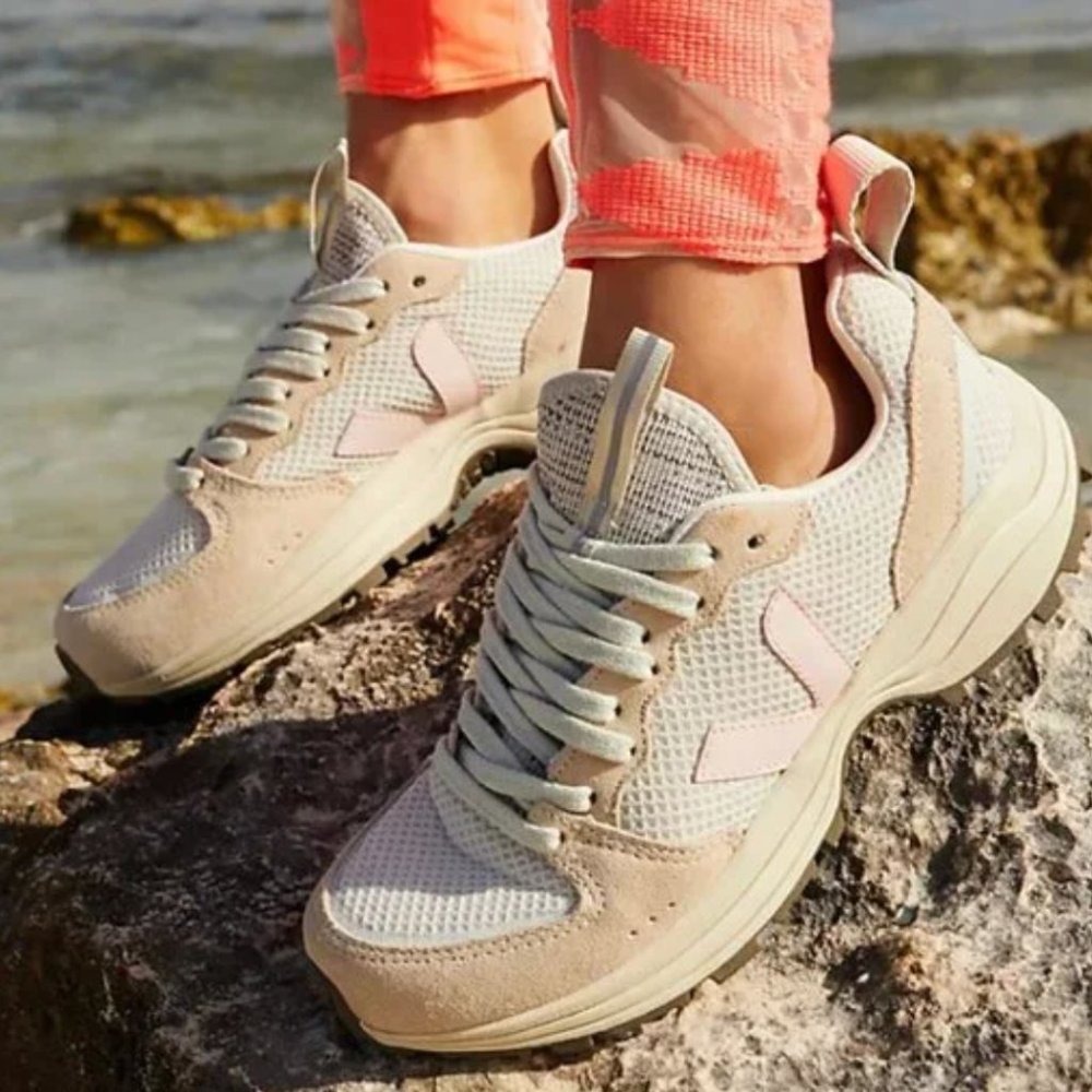 Veja Sneakers VENTURI ALVEOMESH GRAVEL PETALE